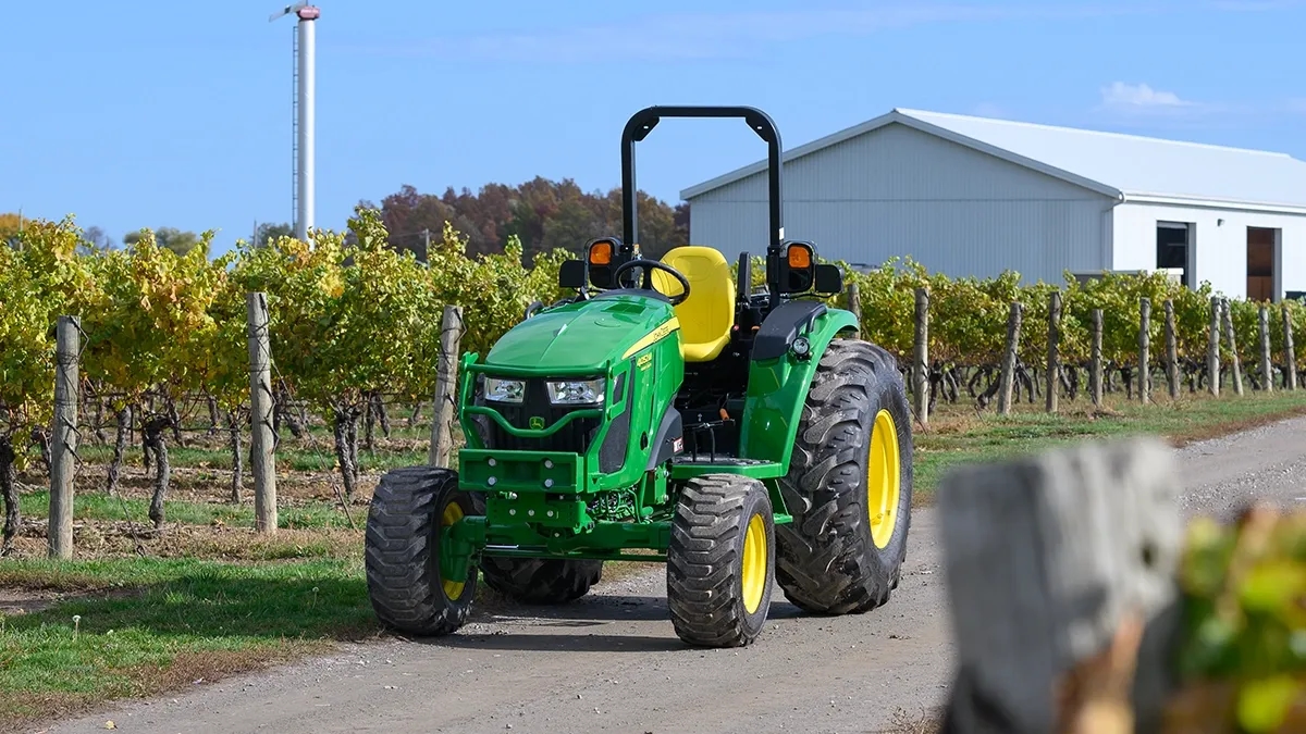 4 Series Compact Tractors