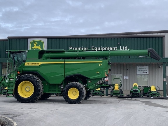 2025 John Deere S7 700