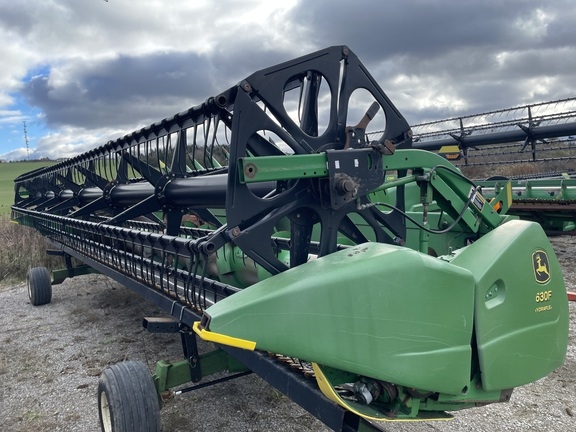 2004 John Deere 630F