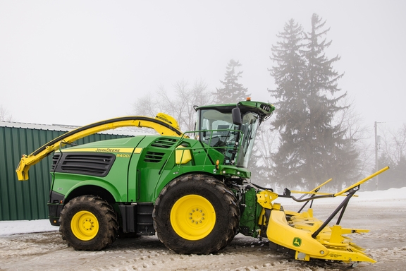 2025 John Deere 8400