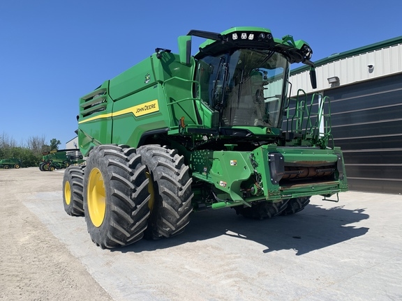 2022 John Deere X9 1100